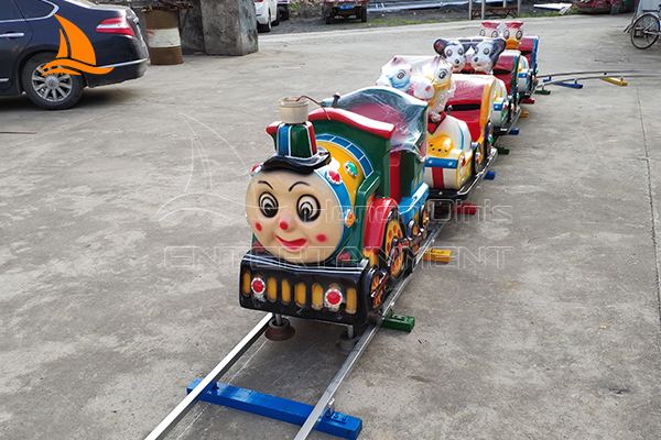 Cute Magician Thomas Track Train