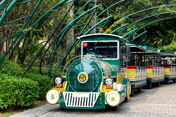 Park Green Trackless Train Park Green Trackless Train