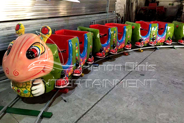 Small Ant Track Train with Carport for Sale